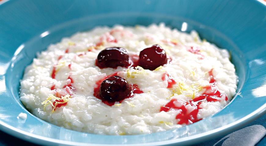 Milk rice with cherries for breakfast