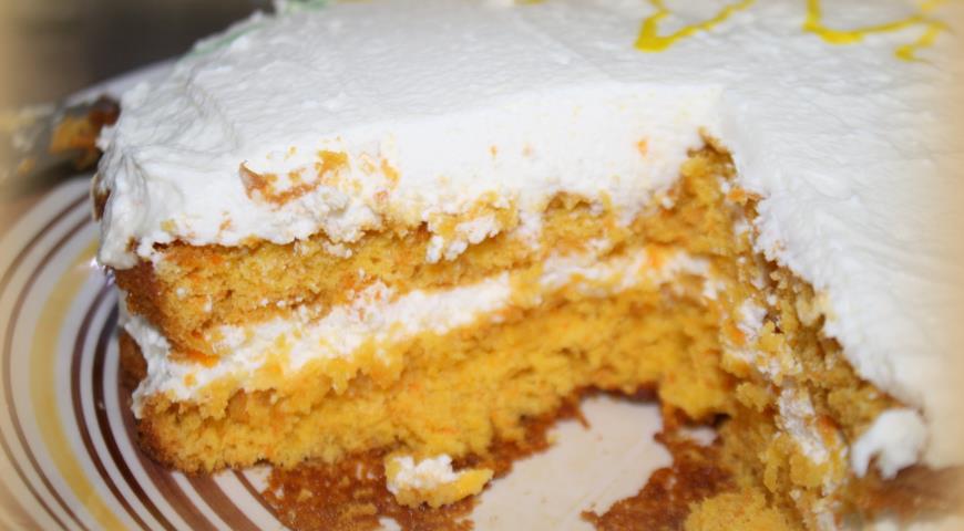 Carrot Cake with Curd Cream