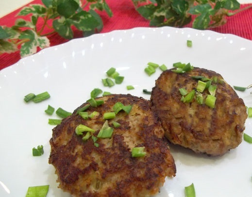 Potato and meat cutlets