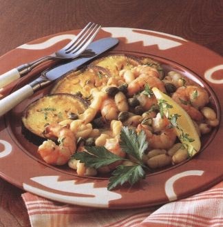 Beans with shrimps and garlic