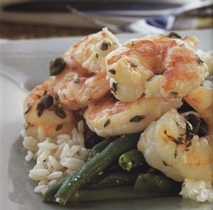 Shrimps with capers, garlic and rice