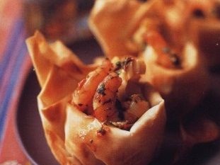 Puff bags with fish and shrimps