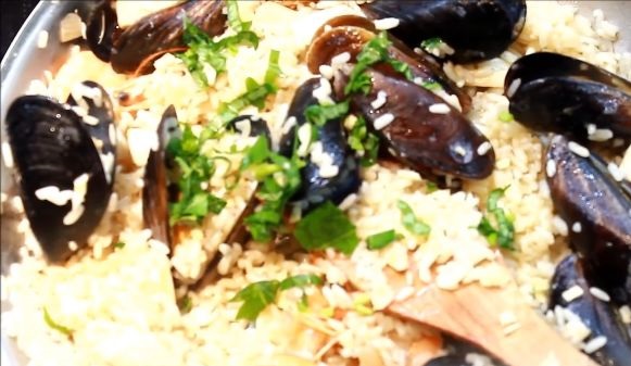 Spanish paella with seafood and chicken