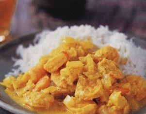 Shrimps with curry sauce