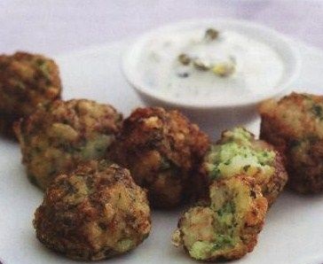 Shrimp and zucchini meatballs with creamy sauce