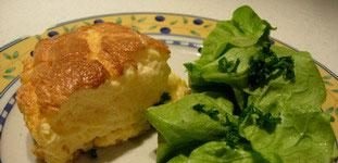 Omelet soufflé with cheese