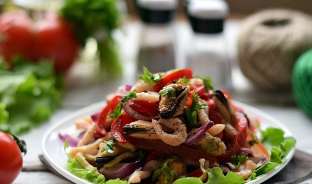 Seafood and vegetable salad