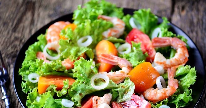 Cool Shrimp and tomato salad
