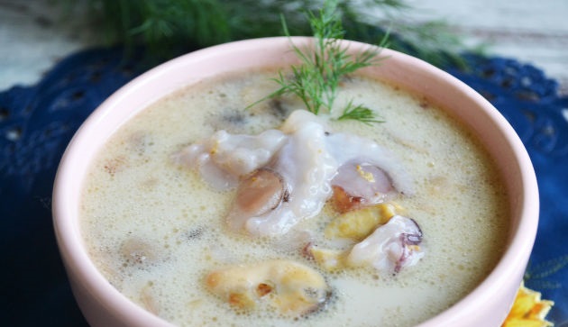 Creamy seafood soup