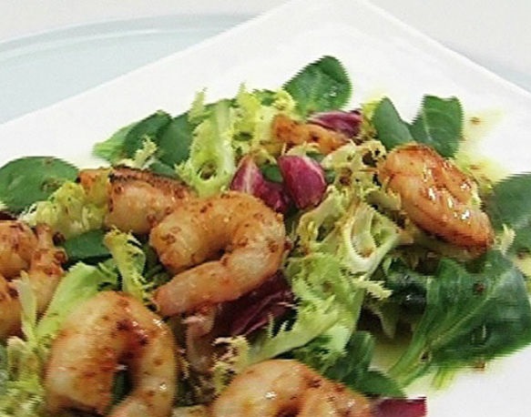 Fried shrimp salad