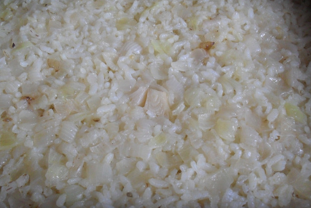 Rice with onions in Bulgarian style