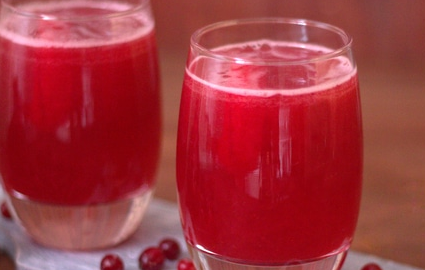 Cranberry pomegranate drink