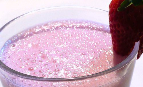 The fastest strawberry smoothie