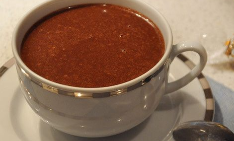 Hot chocolate with honey and cinnamon