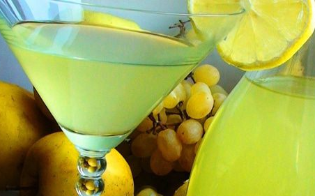 Lemon liqueur
