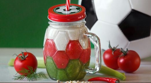 Tomato juice with green buckwheat, celery and sour cream