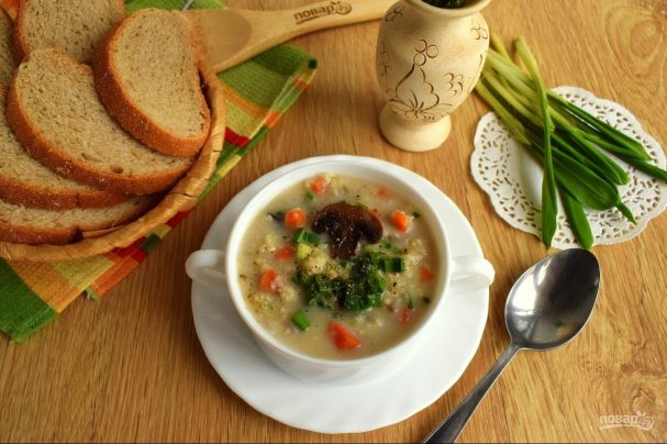 Millet soup with mushrooms