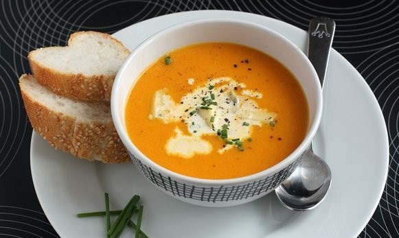 Pumpkin puree soup simple