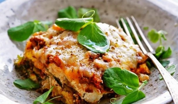 Cabbage lasagna with minced meat