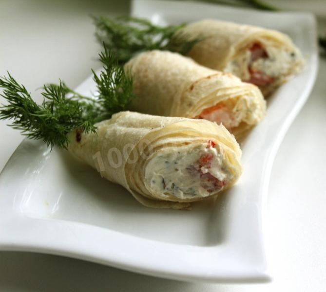 CHEESE LAVASH ROLLS WITH SHRIMPS