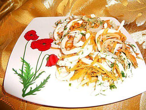 SQUID SALAD WITH ONION AND CARROT
