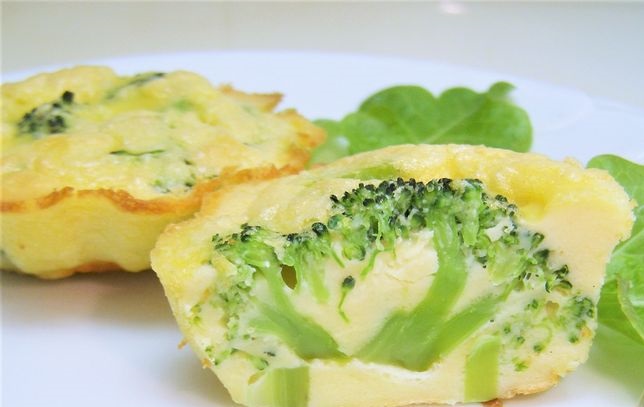 Omelet with broccoli in the oven