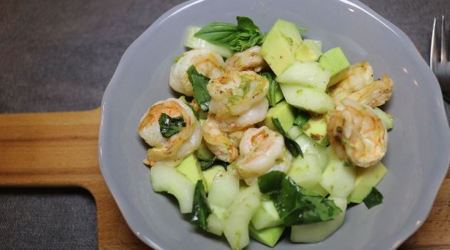 Avocado salad with shrimps and cucumbers