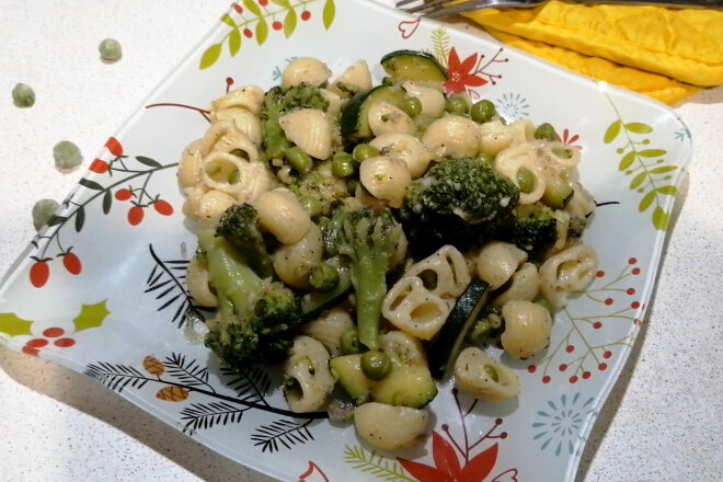 Pasta With Anchovies, Zucchini, Broccoli And Green Peas