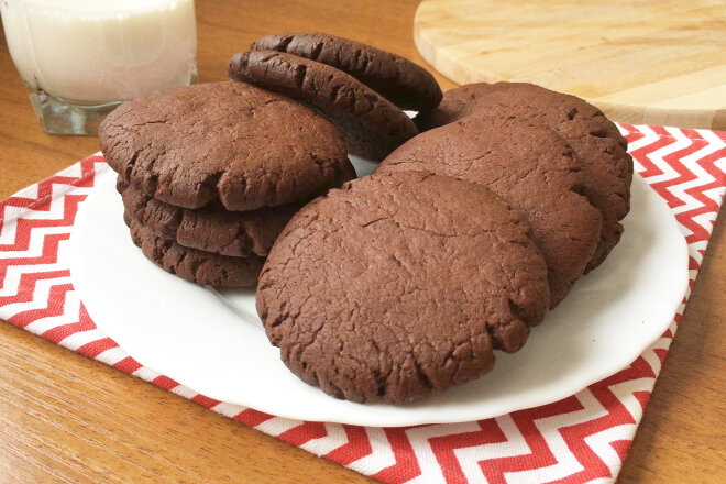 Whipped Up Crispy Chocolate Chip Cookies