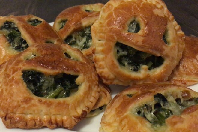 Halloween Spinach And Cheese Patties