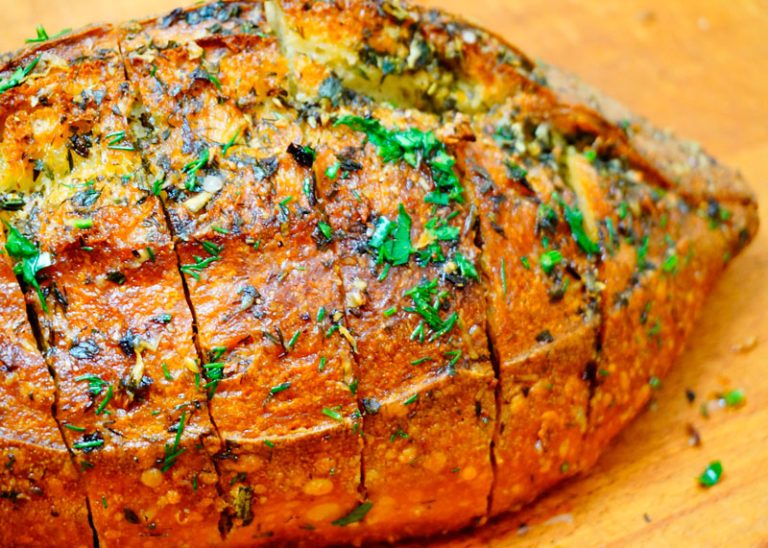 Wild Garlic Bread: Recipe for the Vegan Bread