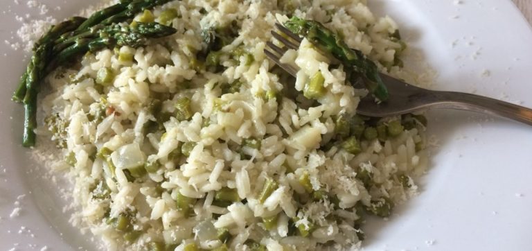 Asparagus Risotto: Simple Recipe for the Asparagus Season
