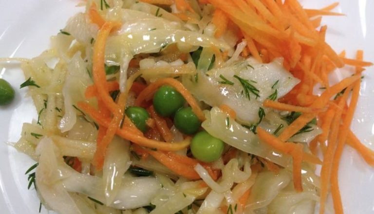Kale Salad: A Vitamin-packed Salad for the Winter