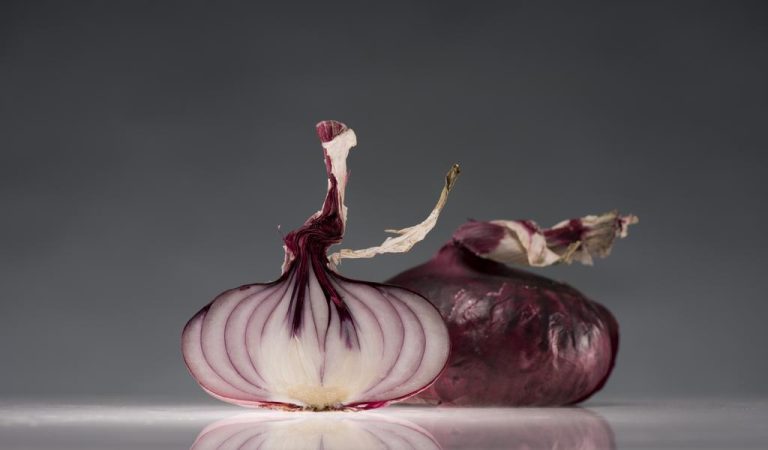 Eating Onions Raw: What Speaks For it and What You Should Consider