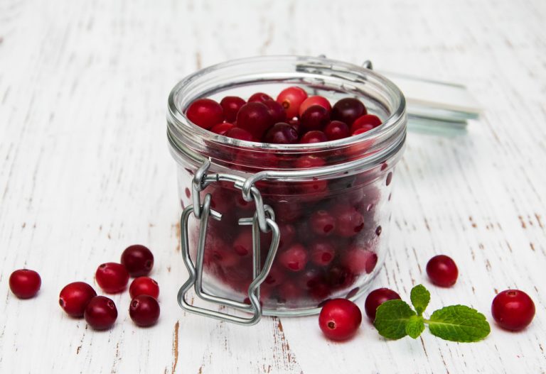 Clean Clogged Arteries: This Berry Helps Against Arteriosclerosis – and Keeps Your Brain Fit