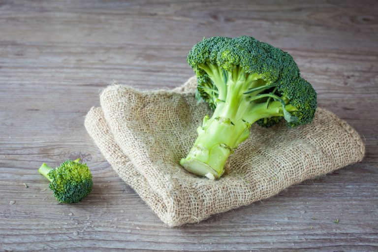 Eating With Arthrosis: These Foods Help Against The Joint Disease