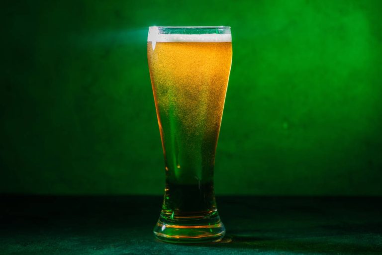 Is Beer Healthy? 6 Reasons Why Drinking Beer is Good For us