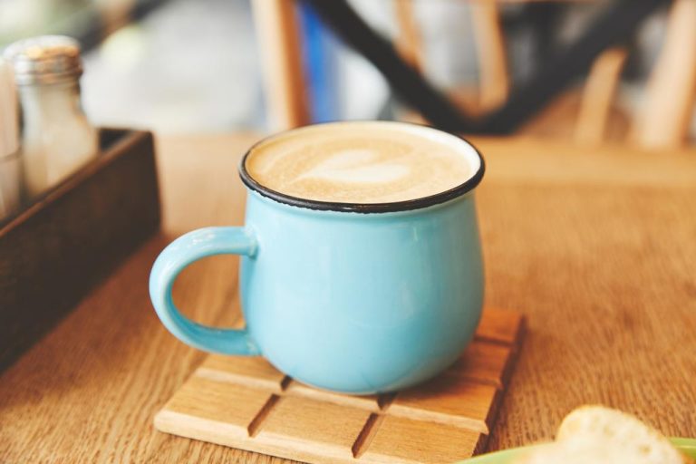 Cappuccino: In Three Steps to The Perfect Cappuccino