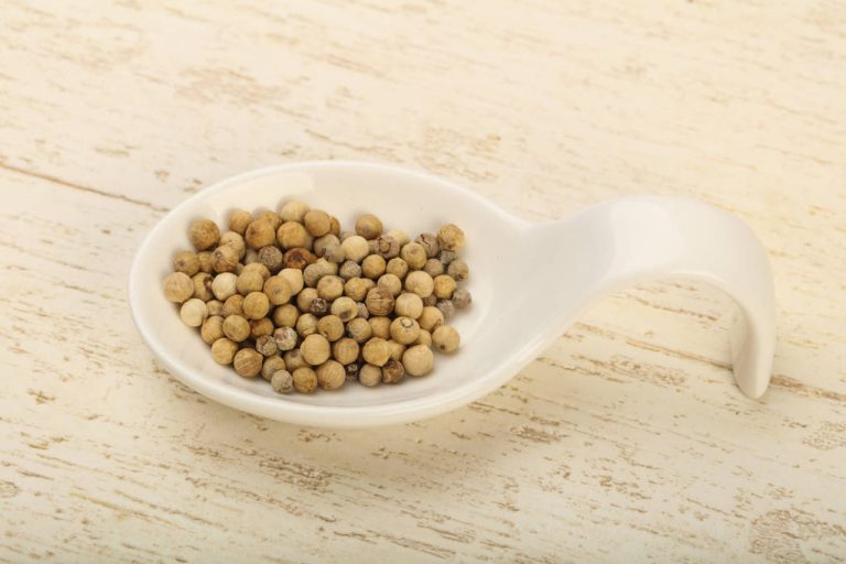 White Pepper: Origin, Use and Effect of The Spice
