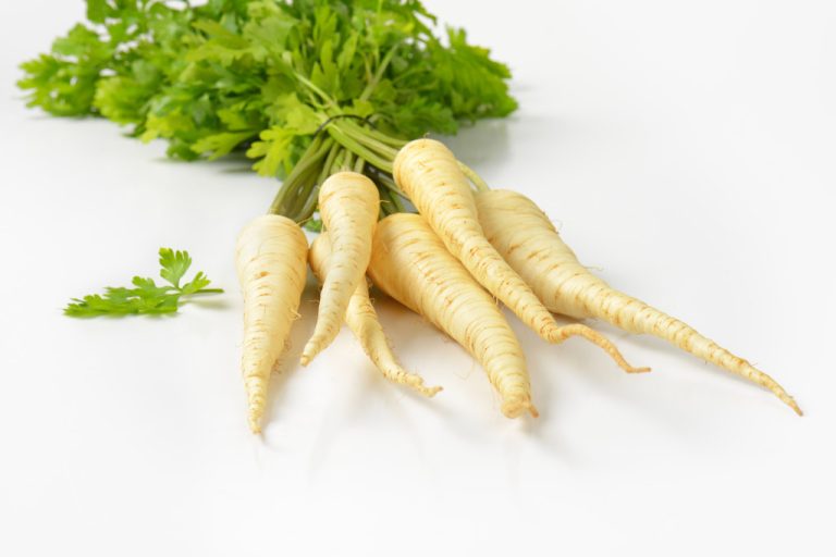 Parsley Root: Preparation, Effects and Nutrients