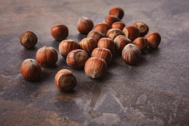 Roasting Hazelnuts: Simple Instructions For Pan and Oven