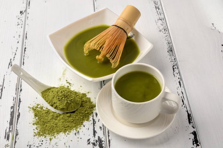 Matcha Tea: Does The Green Pick-Me-Up Make You Healthy and Happy?