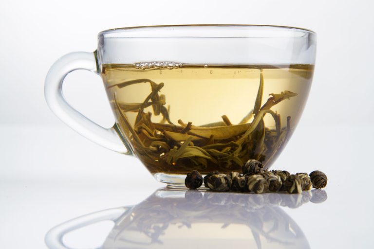 White Tea: is This The Healthiest Tea in The World?