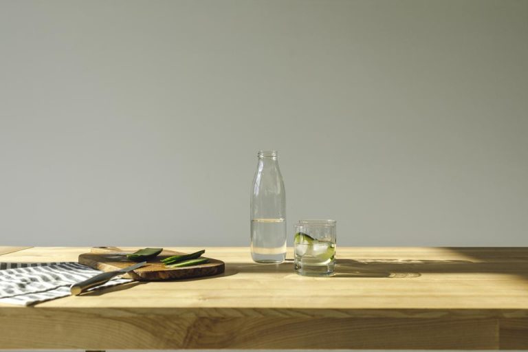 Sustainable For Nature and Health – The Glass Drinking Bottle