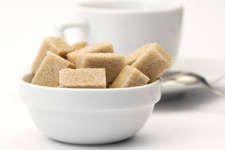 Sugar Substitutes and Sweeteners: Differences and Facts Worth Knowing