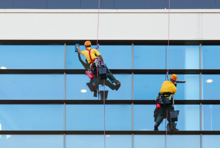 Cleaning Windows: With This Unusual Means, Your Windows Will Be Clean