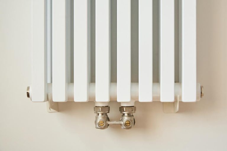 Warm Walls Without Heating: You Can Save Energy With These 8 Tips