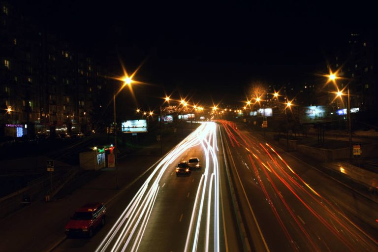 Clearly Regulated: When Are You Allowed to Honk Your Horn on The Road – and When Not?