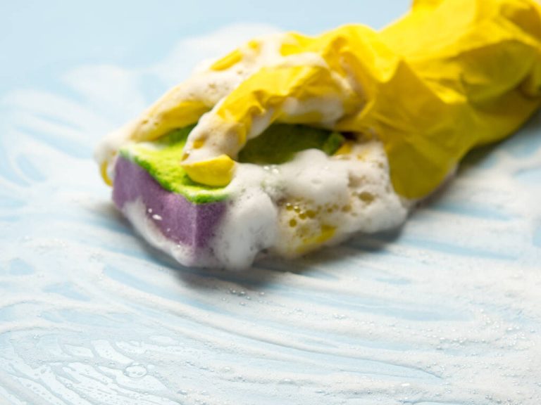 Clean The Baking Sheet Properly: These Tips Are Guaranteed to Work