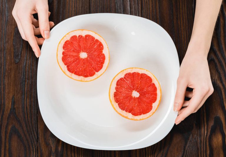 Grapefruits Endanger The Effectiveness of The Contraceptive Pill: That is Actually Behind The Claim